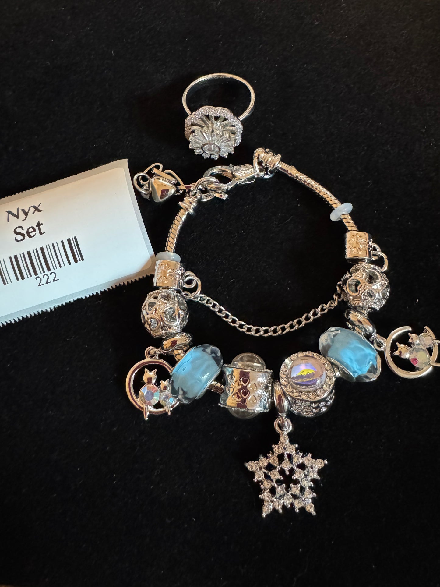 Nyx set with adjustable ring