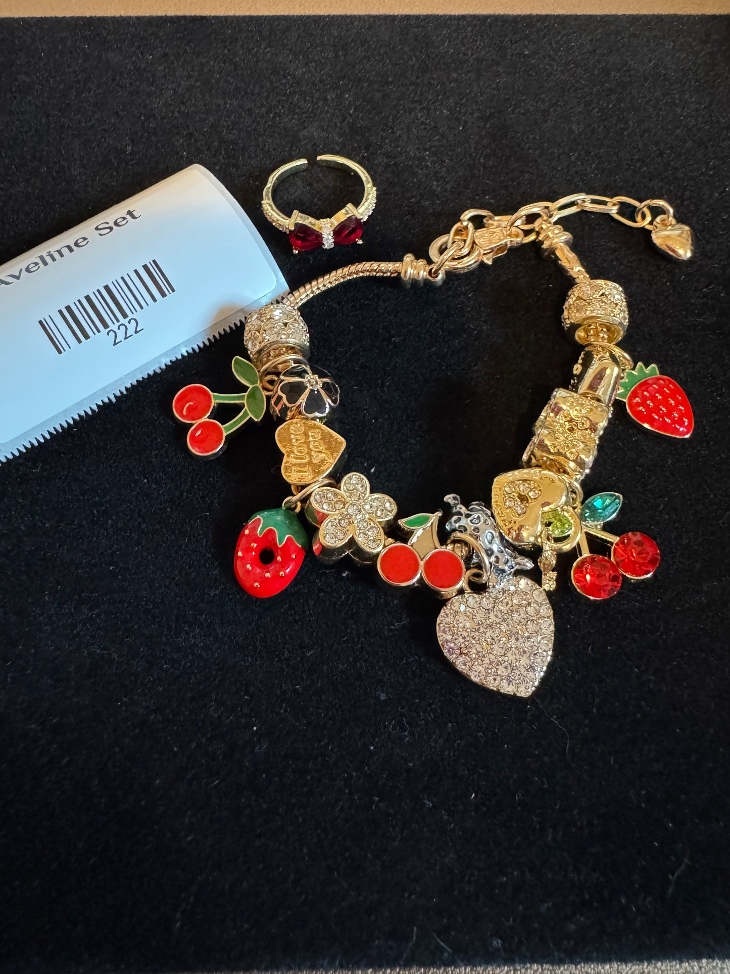 Aveline set with adjustable ring